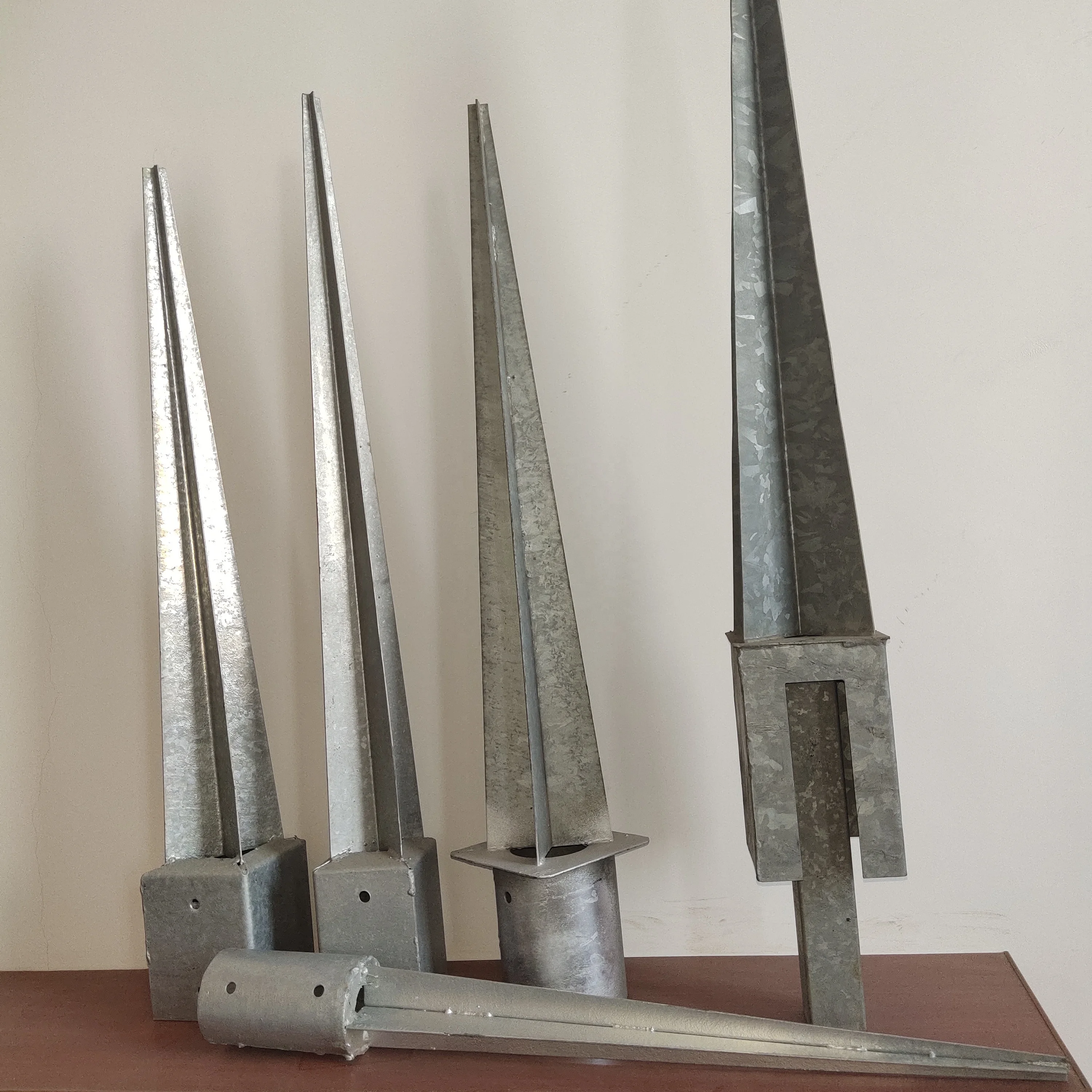 OEM factory supplier galvanized ground earth screw pole anchor