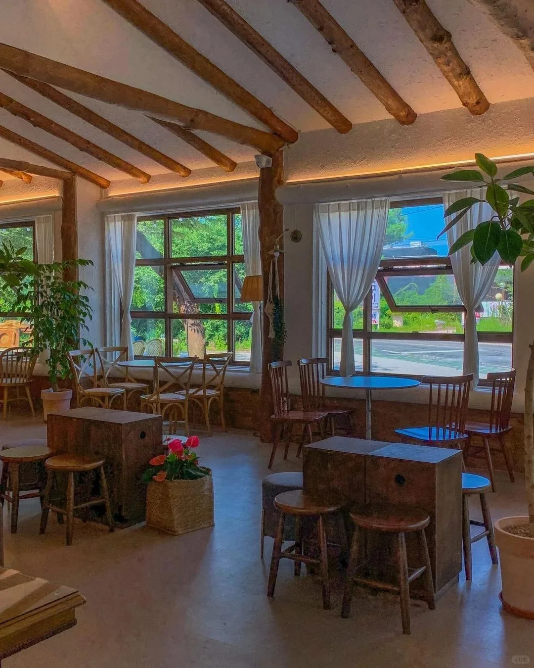 wood grain Aluminum Window  Awning Window French Door for cafe use