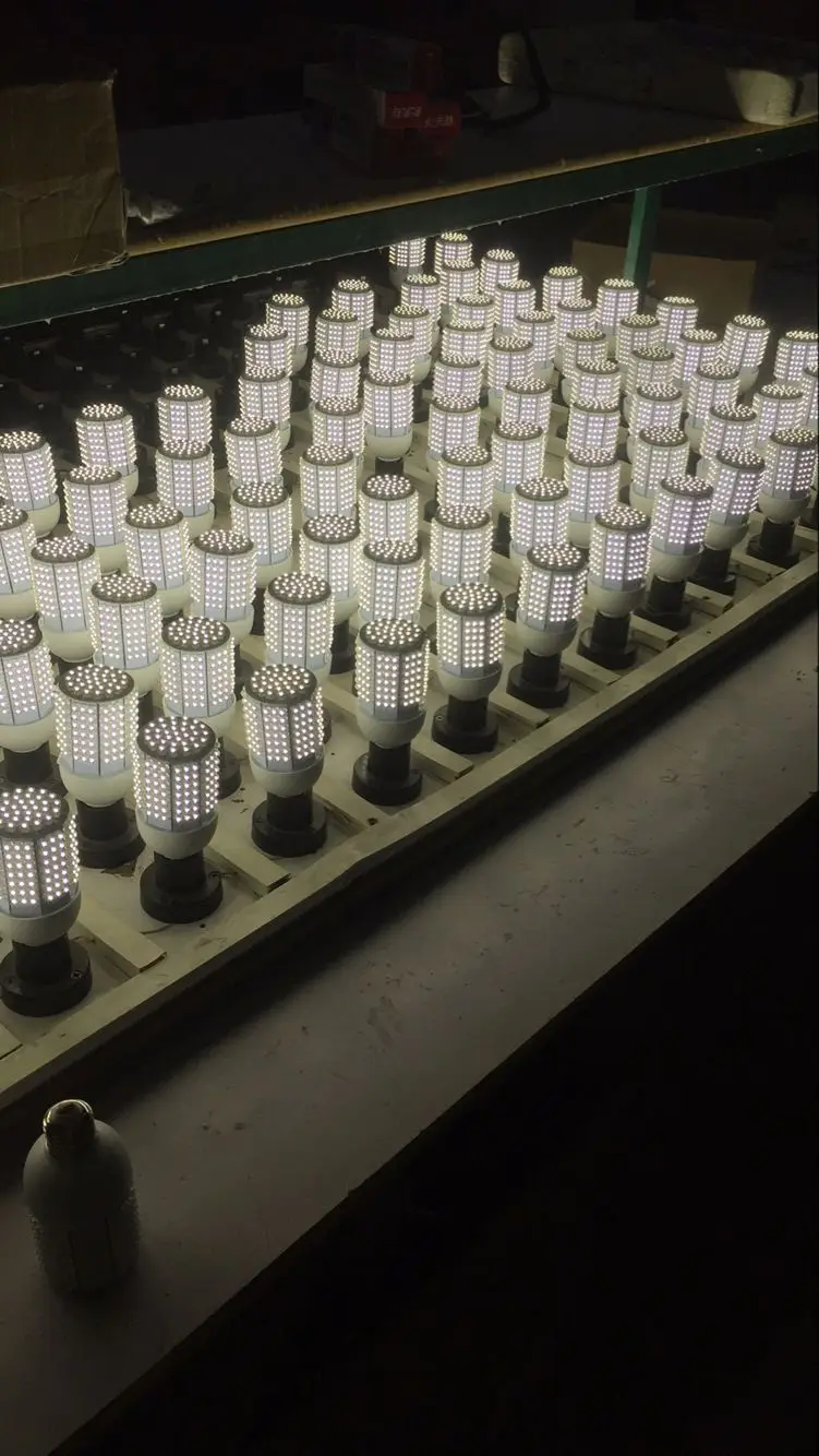 High Power Led Bulb for Warehouse Lighting with Ac110v 220v Dc12v 24v E26 Super Bright Corn Led Light Bulb light