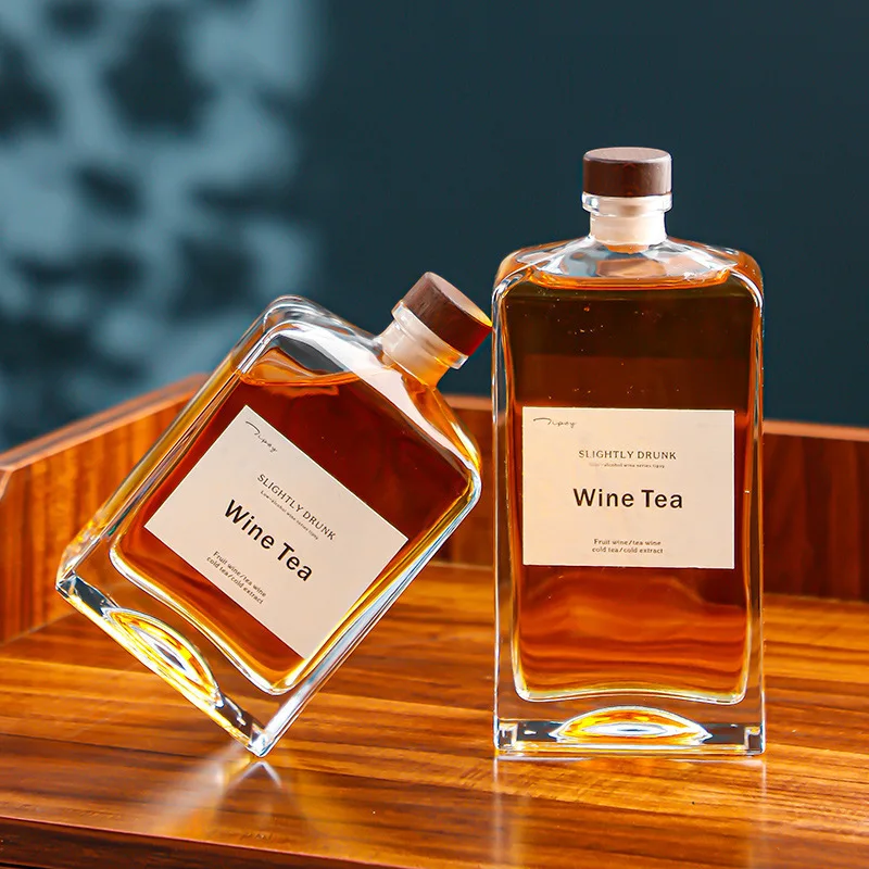 Wholesale Custom Logo 8oz 12oz 16oz  High Borosilicate Square Glass Wine Bottle Tea Beverage whisky Packaging Bottle With Lid