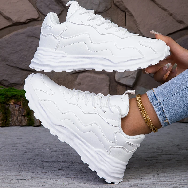 Custom Logo White Outdoor Flat New lace up Leather Casual Dad Shoes Fashion Platform Chunky Sneakers Women