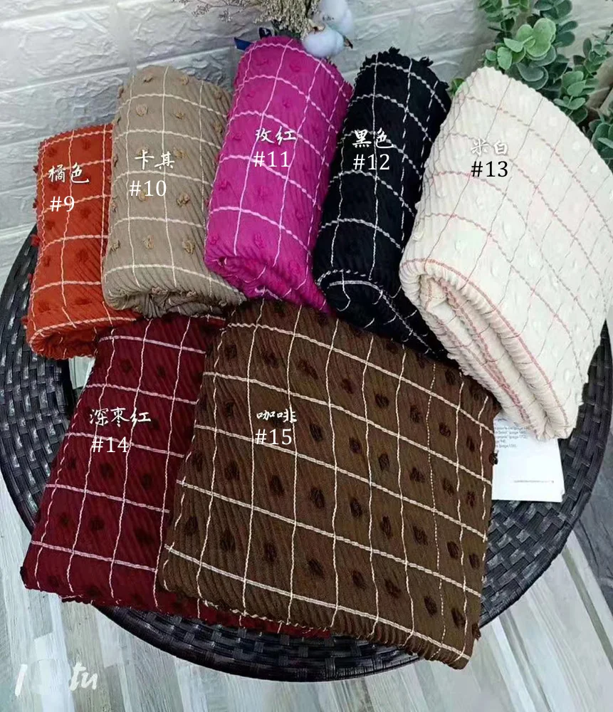 Hot sale islamic Palestine dress clothing muffler headscarf wrap woman pompom wholesale cotton crinkle checked plaid hijab