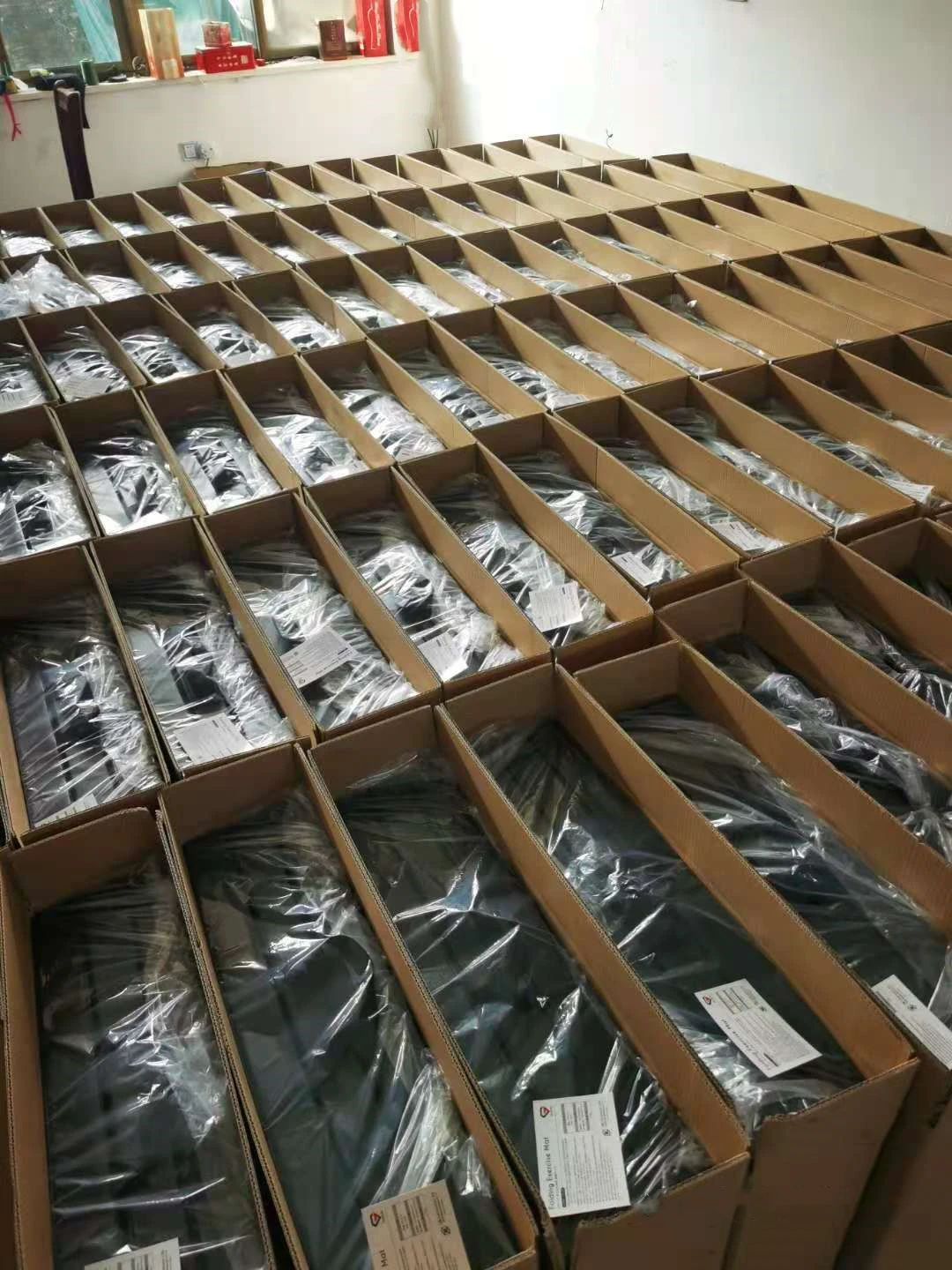 Tri-Fold Folding exercise mat 6x2 with Carrying Handles for Tumbling, MMA,  Gymnastics, Stretching, Core Workouts