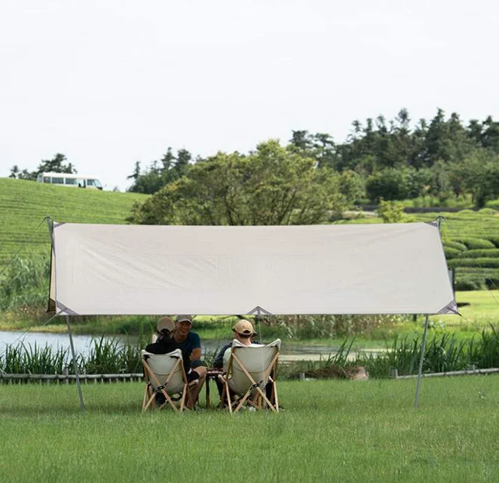 Family gathering outdoor camping tent Rain protection Sun protection UV ultra light portable tent Coated silver tent