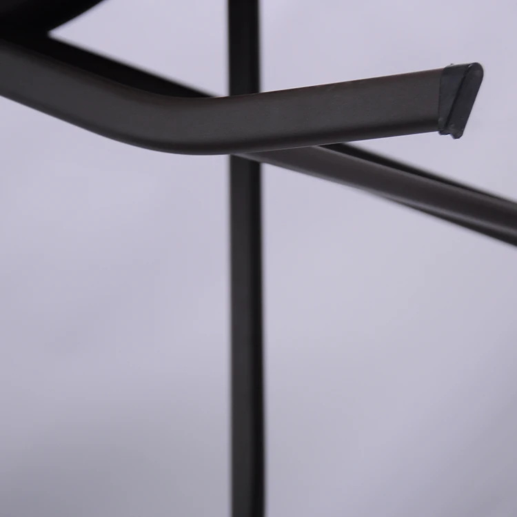 Wholesale modern casual design plastic table top non-slip foot dining table