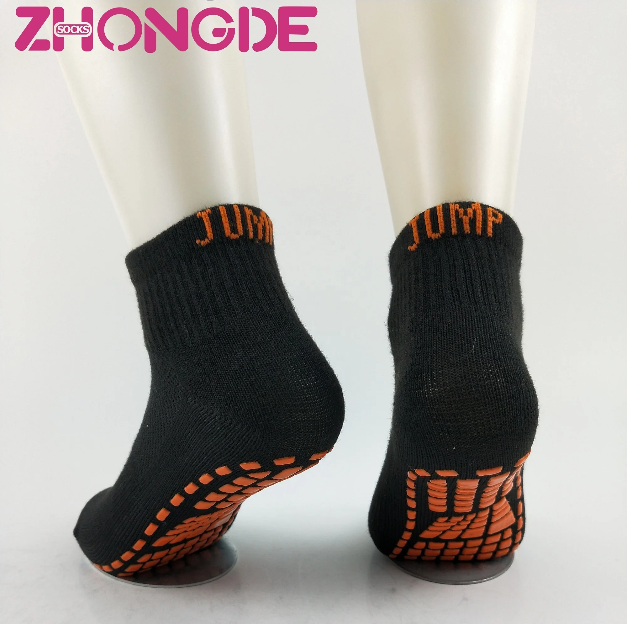 Bulk anti slip sports trampoline socks men women socks OEM design factory in Foshan