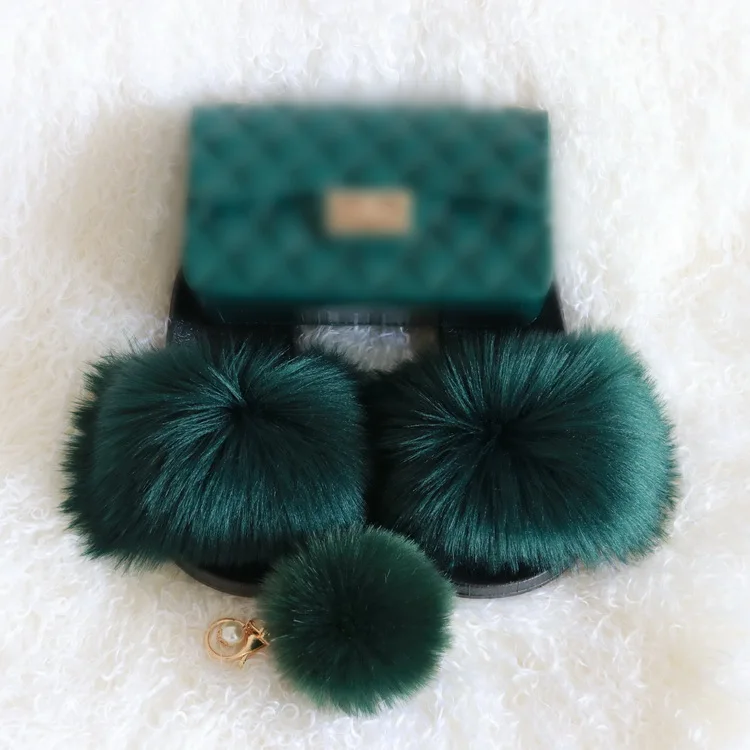 kids fur slippers (9).JPG