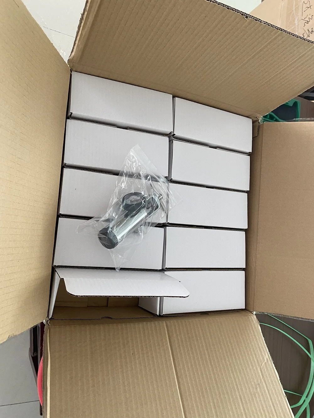 Click style Brass Medical CGA 870 EMS oxygen regulator with 2 Diss and 1 Barb for oxygen cylinder 0-25LPM