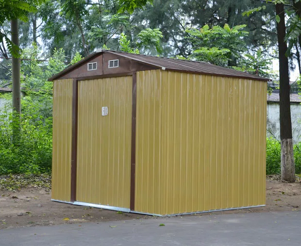 Заднем дворе садовый сарай используется для хранения инструментов HX81122-B