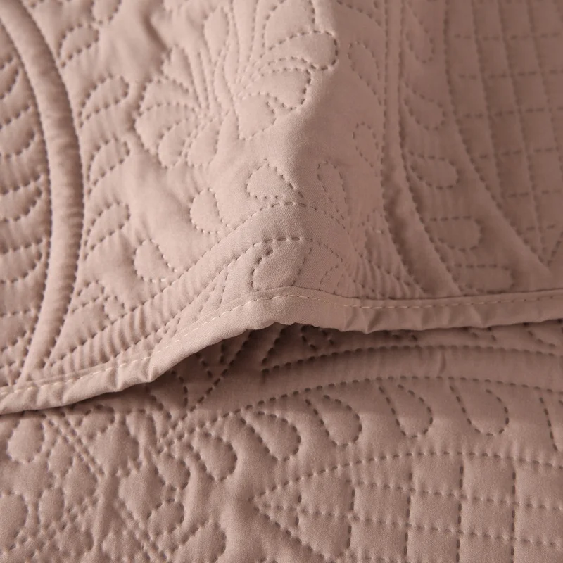 patchwork design king size quilt/duvet cover set with polyester fabric bedsheet 120gsm filling untra-sonic bedspread