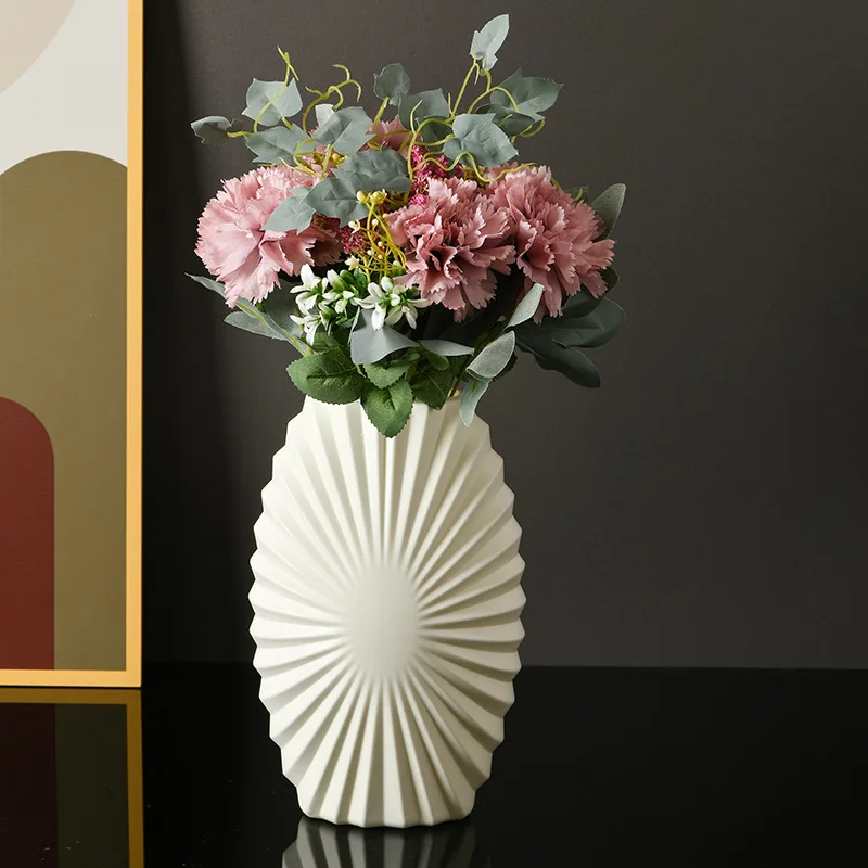 Factory Cheap Price Nordic Ray Texture Plastic Flower Vase Home Decor Table PE Vases For Living Room
