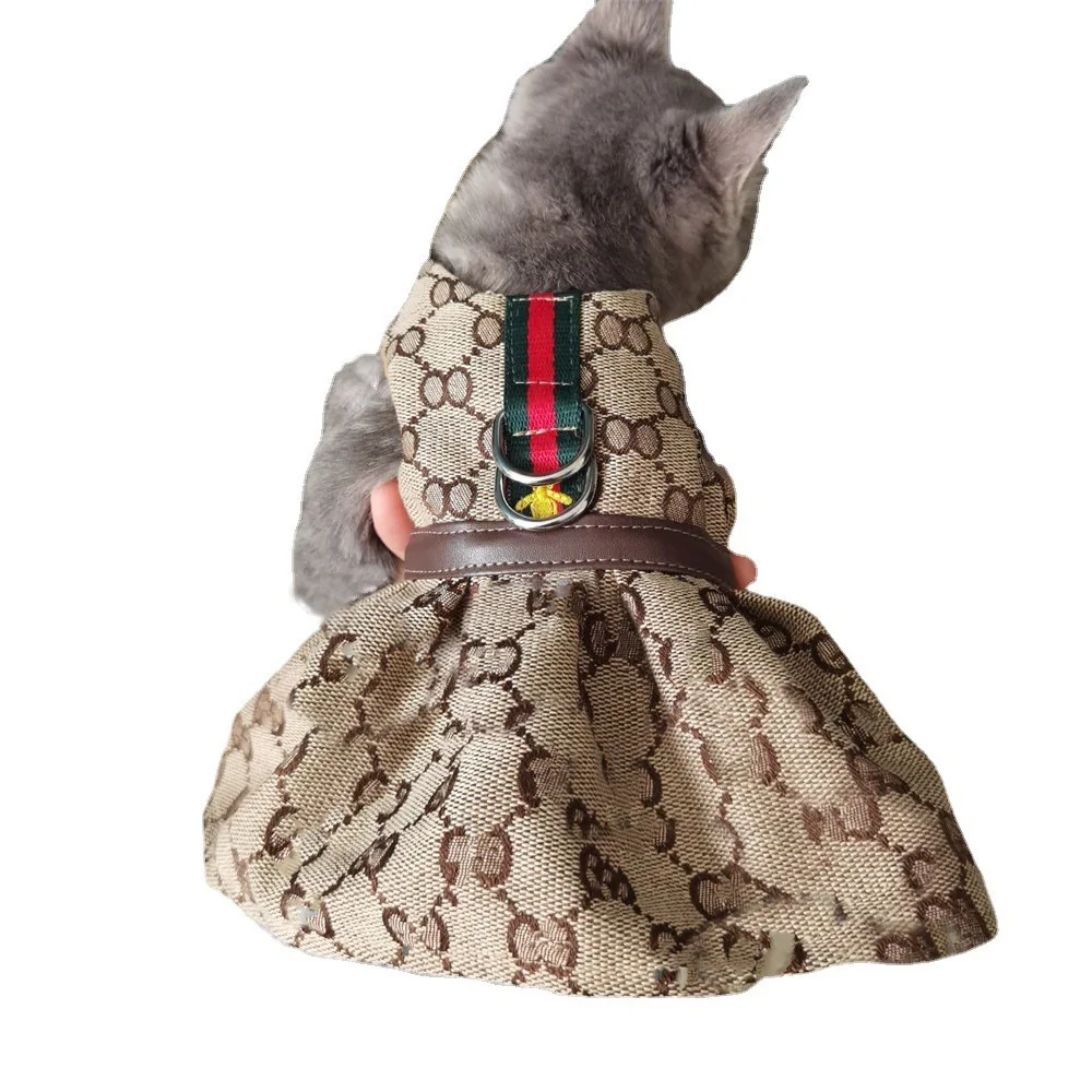 Wholesale Available Winter Luxury Branded Pink Designer Large Dog Coat Dogs Cloth Pet Clothes Jacket Brown Dog dress