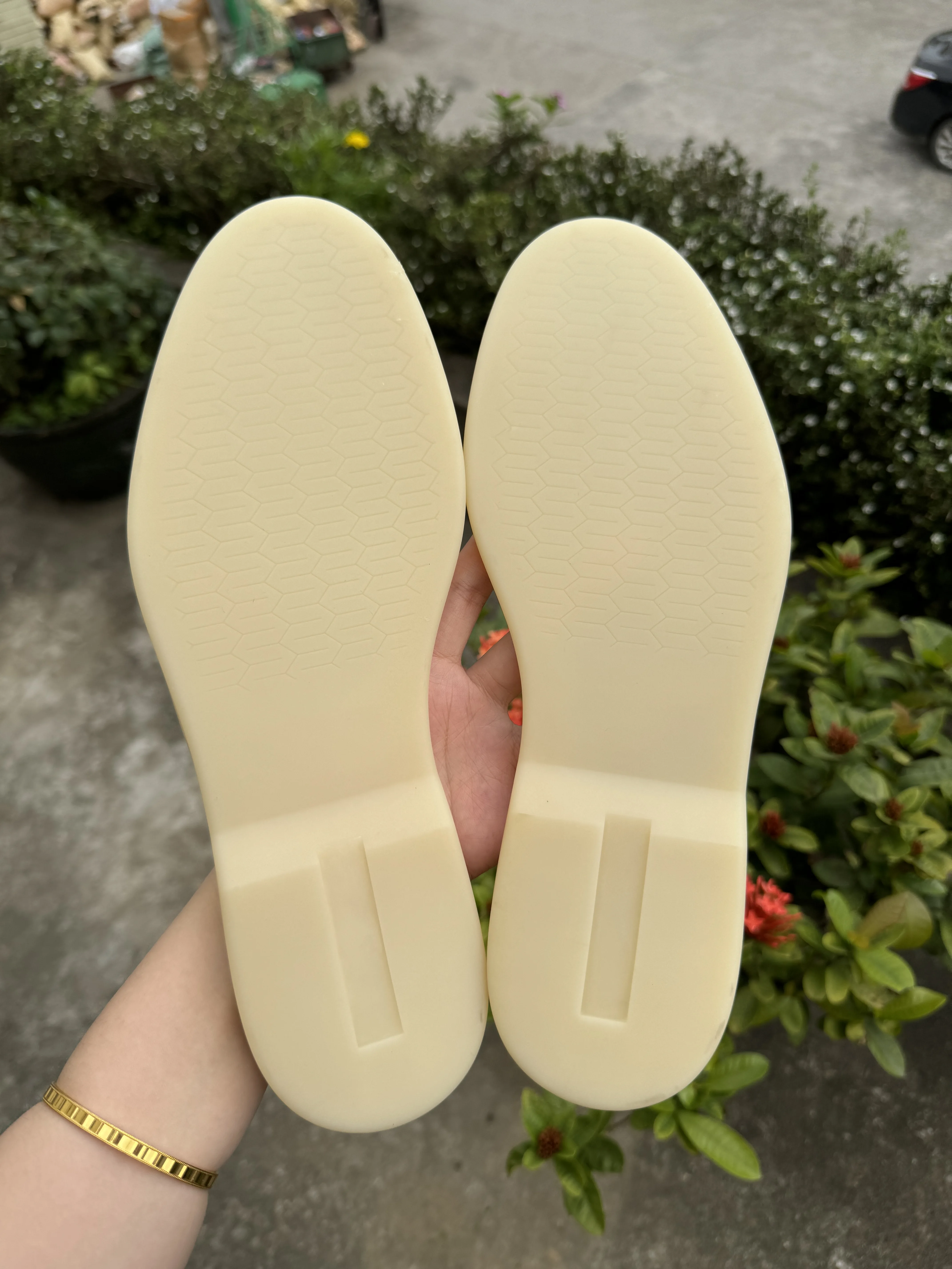 Factory Price Wholesale Rubber Soles For Shoe Sole Repair With Non Slip And Wear Resisting Men