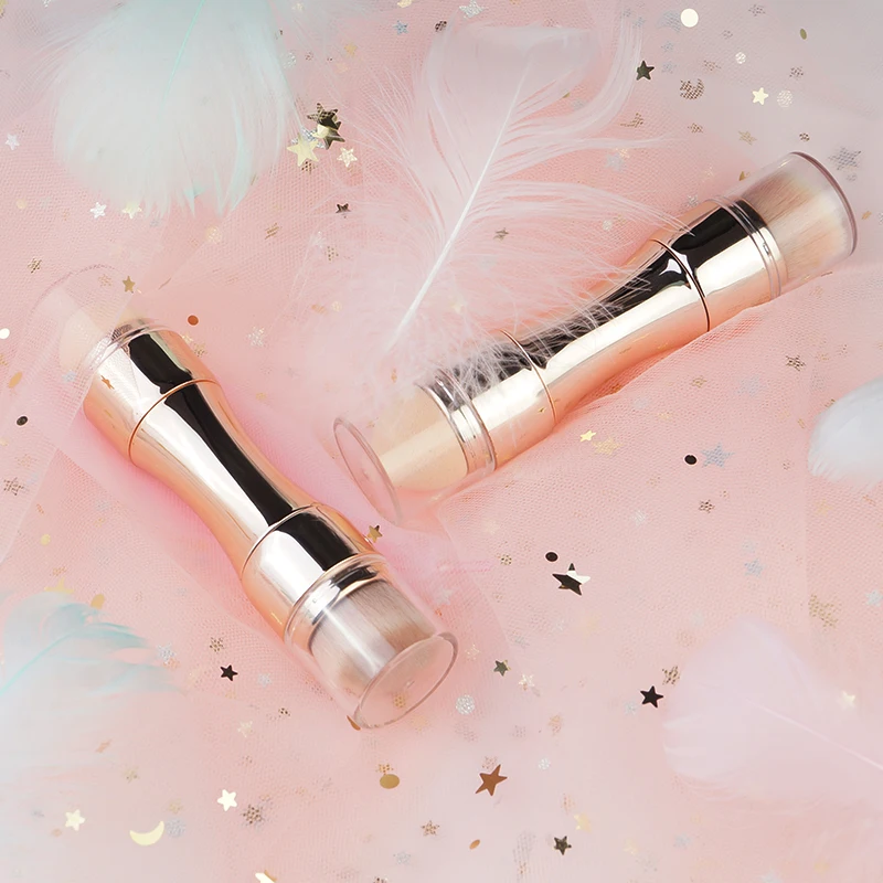 2019 private label Top quality patent design 4 in 1 multifunctional retractable make up  sponge blush smudge lip  makeup brush