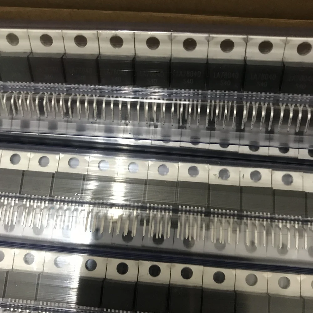 Integrated Circuit made in china TV and CRT Display Vertical Output chip  la78040 78040 ic