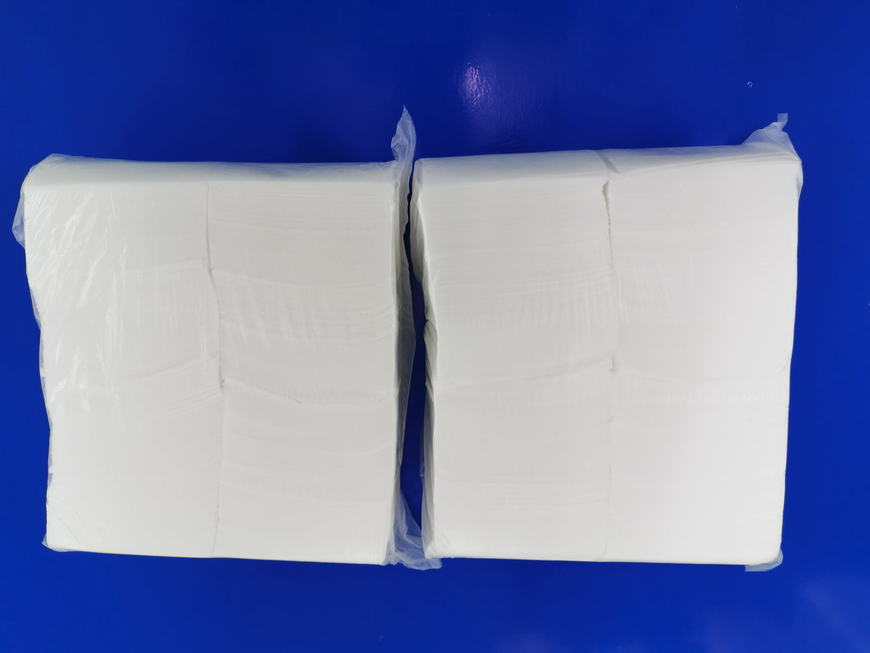 
First Aid Kit & First Aid Bandage with Blood Absorbing Pad 