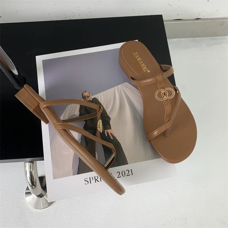 wholesale fashion PU ladies sandals ladies luxury female fashion flat slippers new designer flat leather flip flops slippers