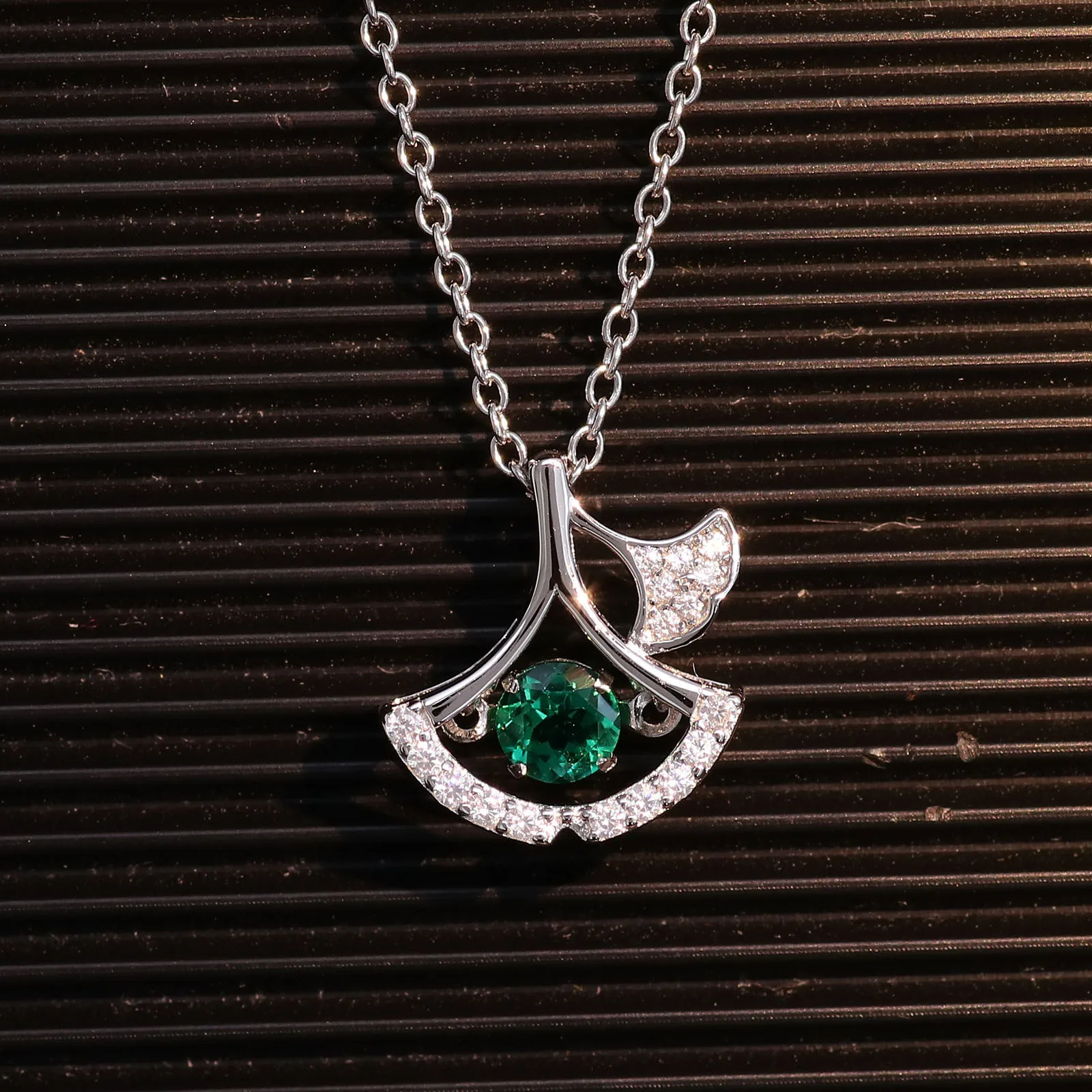 Custom Fashion Jewelry Pendants For Women Green Gemstone Summer Necklace Daily And Party Necklace Jewelry 925 Colares Feminino