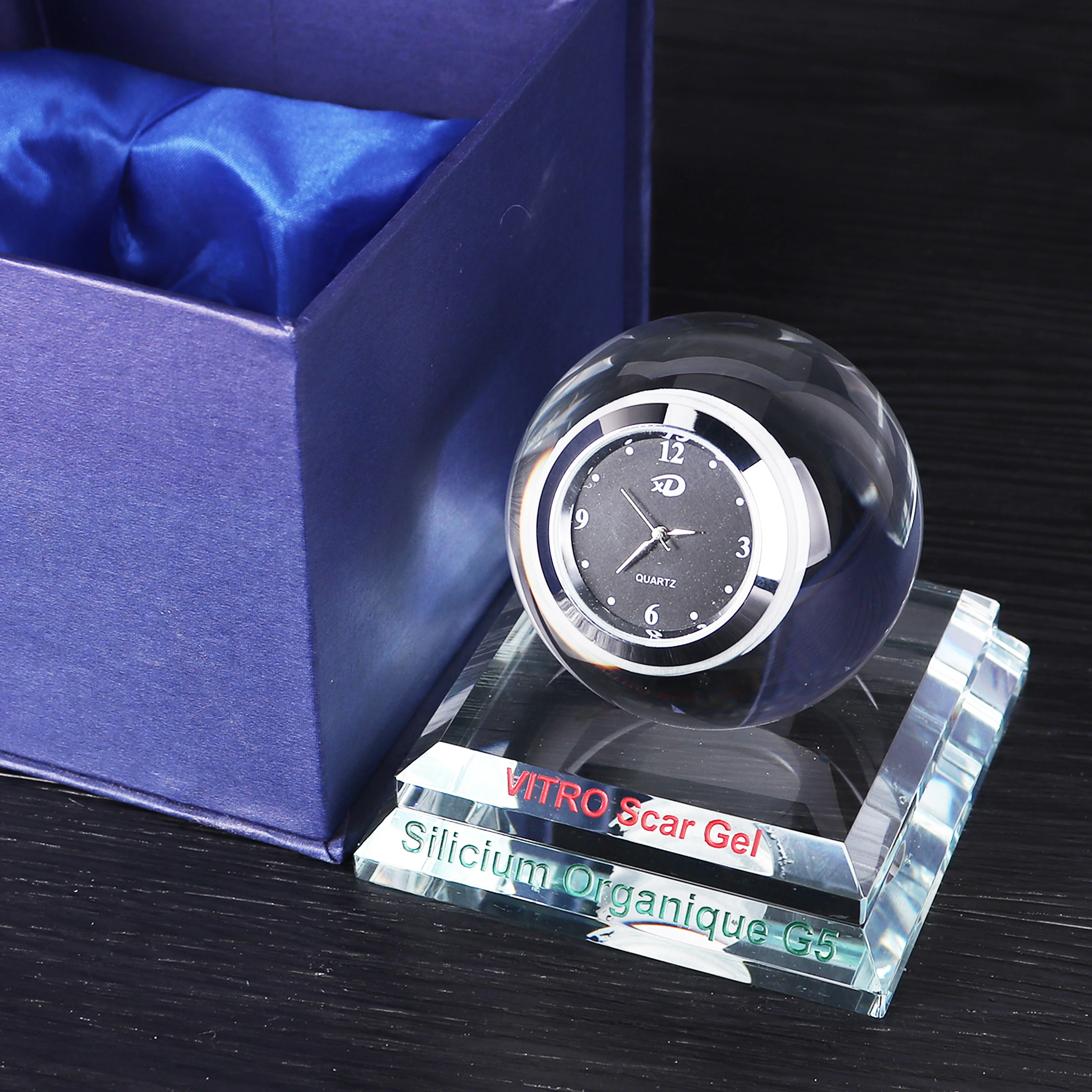 wholesale crystal glass clock decorations with perfume (1600212636792)
