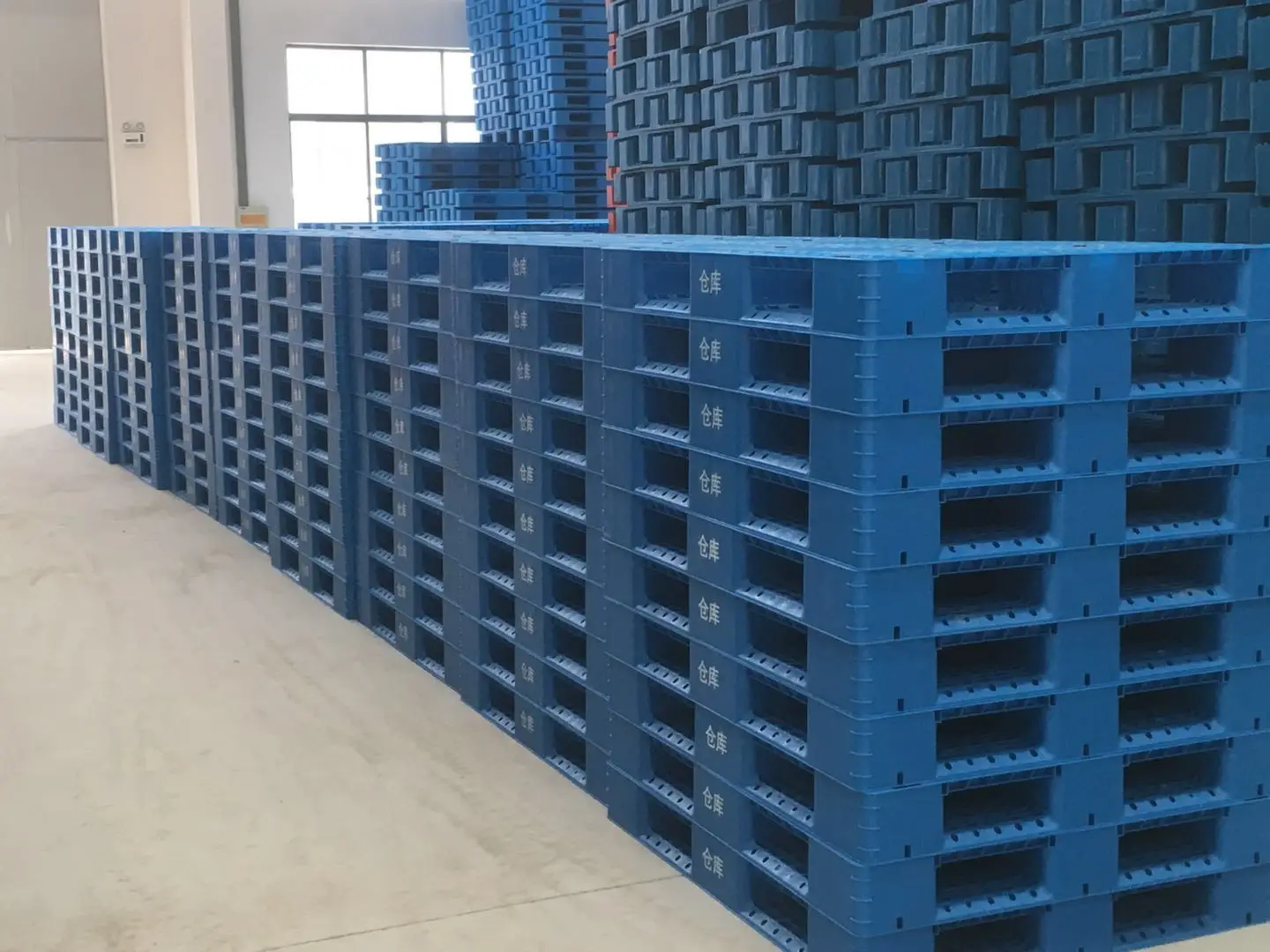 disposable packaging plastic pallet with 6 runners plastic pallet price