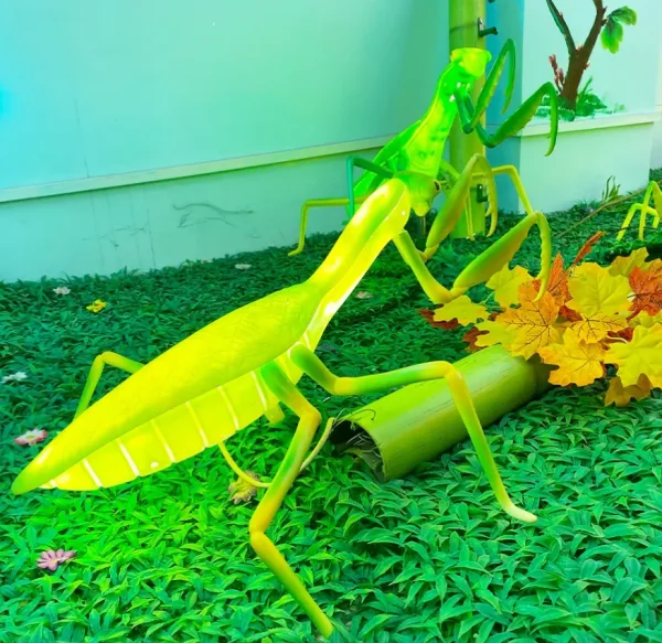 waterproof halloween christmas decoration 12v led giant mantis garden light home for midsummer
