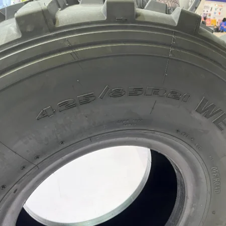 425/85R21 Heavy Duty Engineering Series China Tire Manufacturer