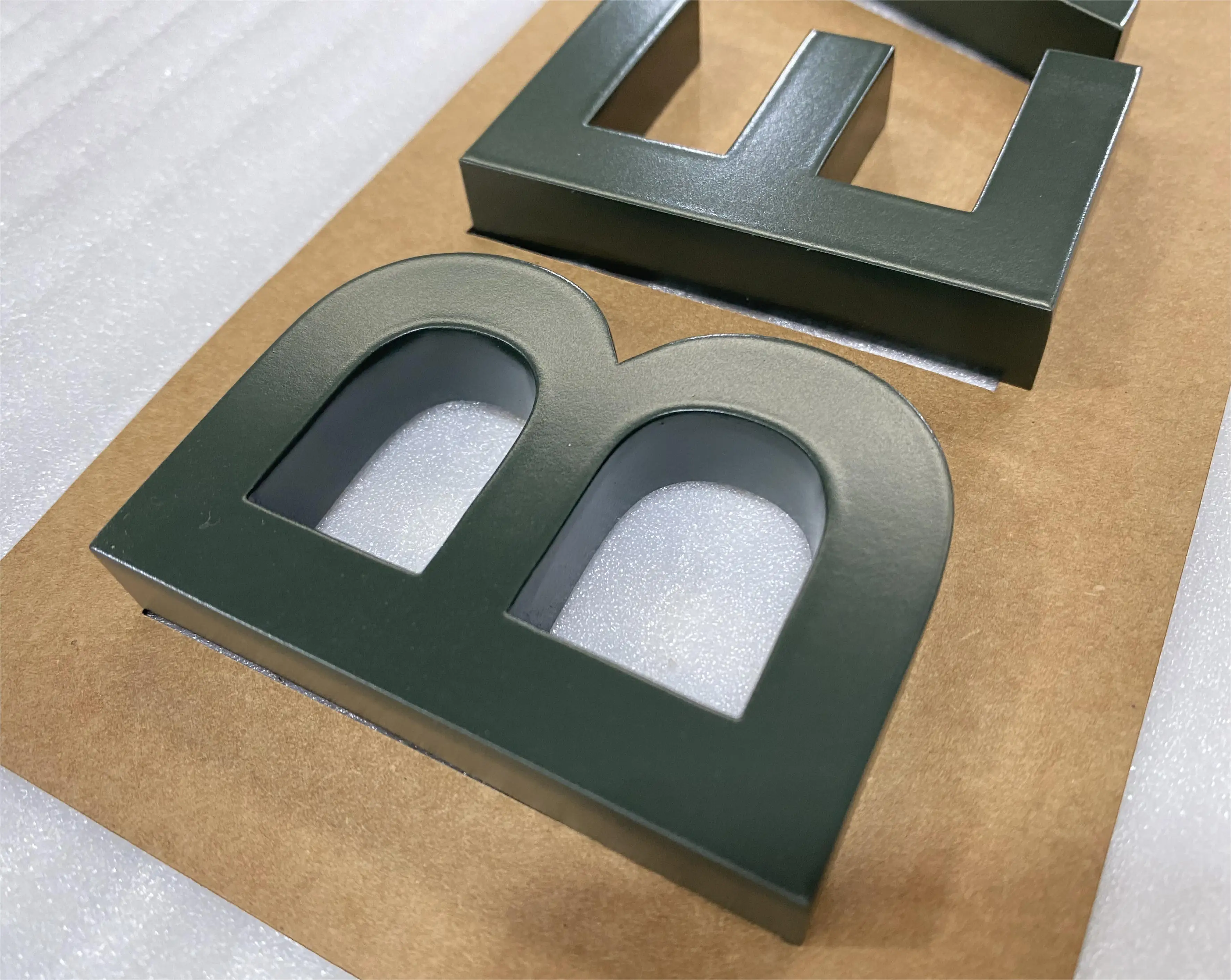 Customized 3D Logo Wall Sign Business Advertising Light Box for Brand Shop Company Restaurant Stainless Steel Metal 3D Logo Sign