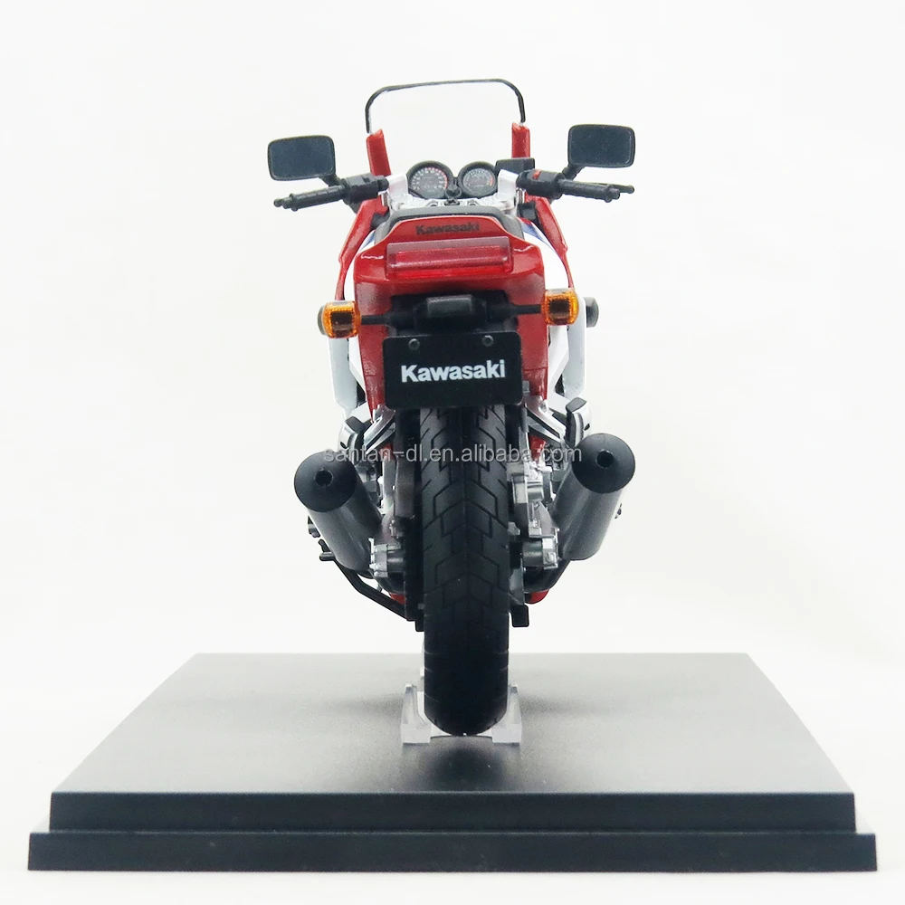 Die Cast Scale Model Pull Back Cool Motorcycle With Light And Music Toy For Kids Motorcycle Scale Model