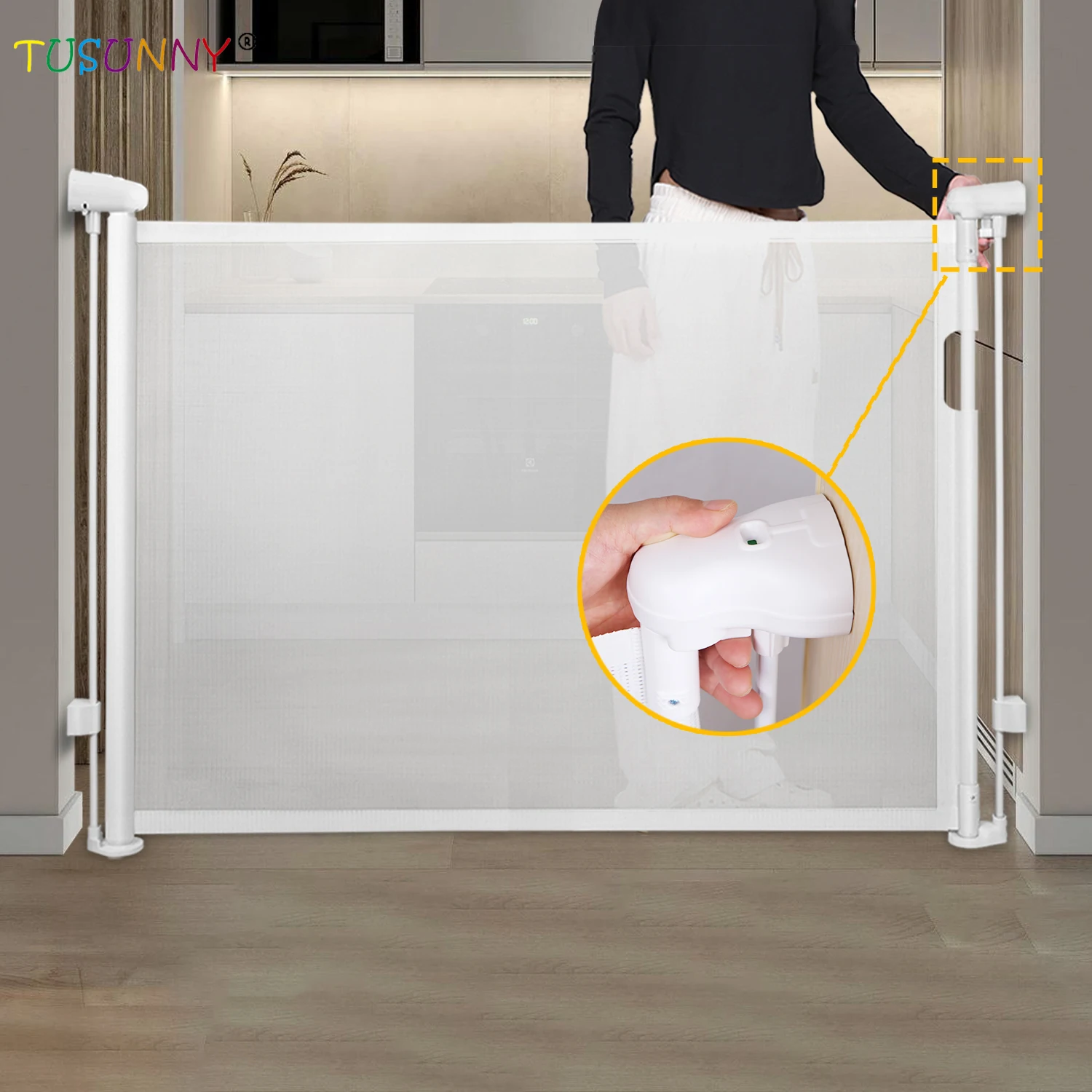 High Quality  Retractable Adjustable Bady Safety Gate For Kids Barrier And Baby Guardrail