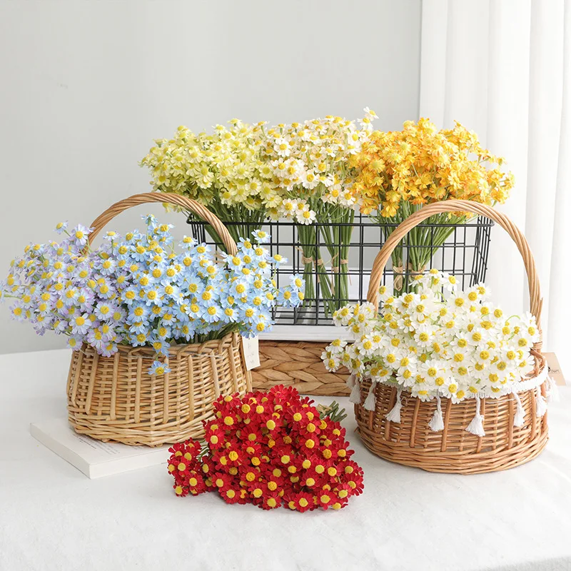 Hot Sale High-end  Artificial Flower Bouquet Single Real Touch Decor Artificial Chrysanthemum Decoration Silk Flower