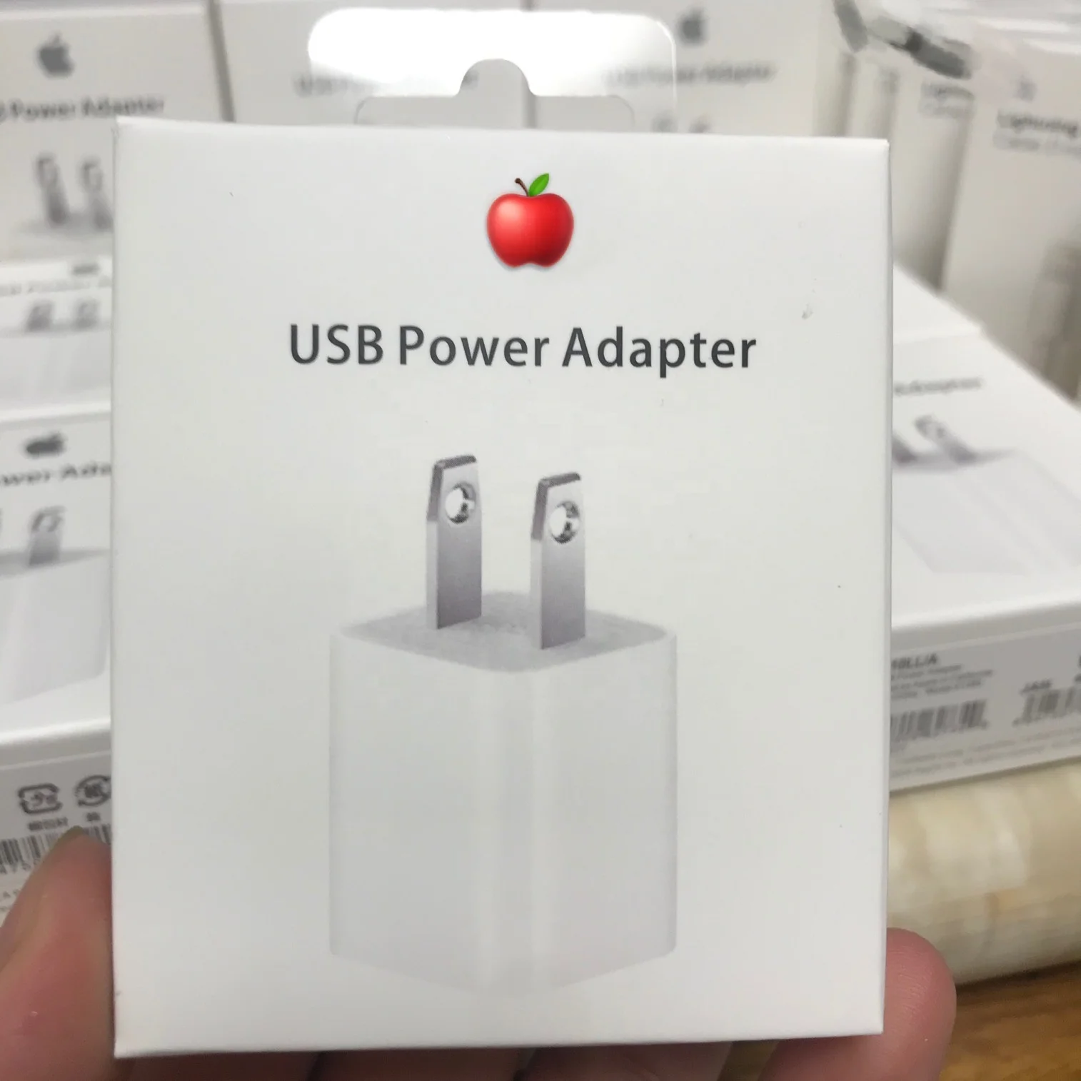 
High quality USB power adapter suitable for iPhone power adaptor charger suitable for iPhone fast charger 