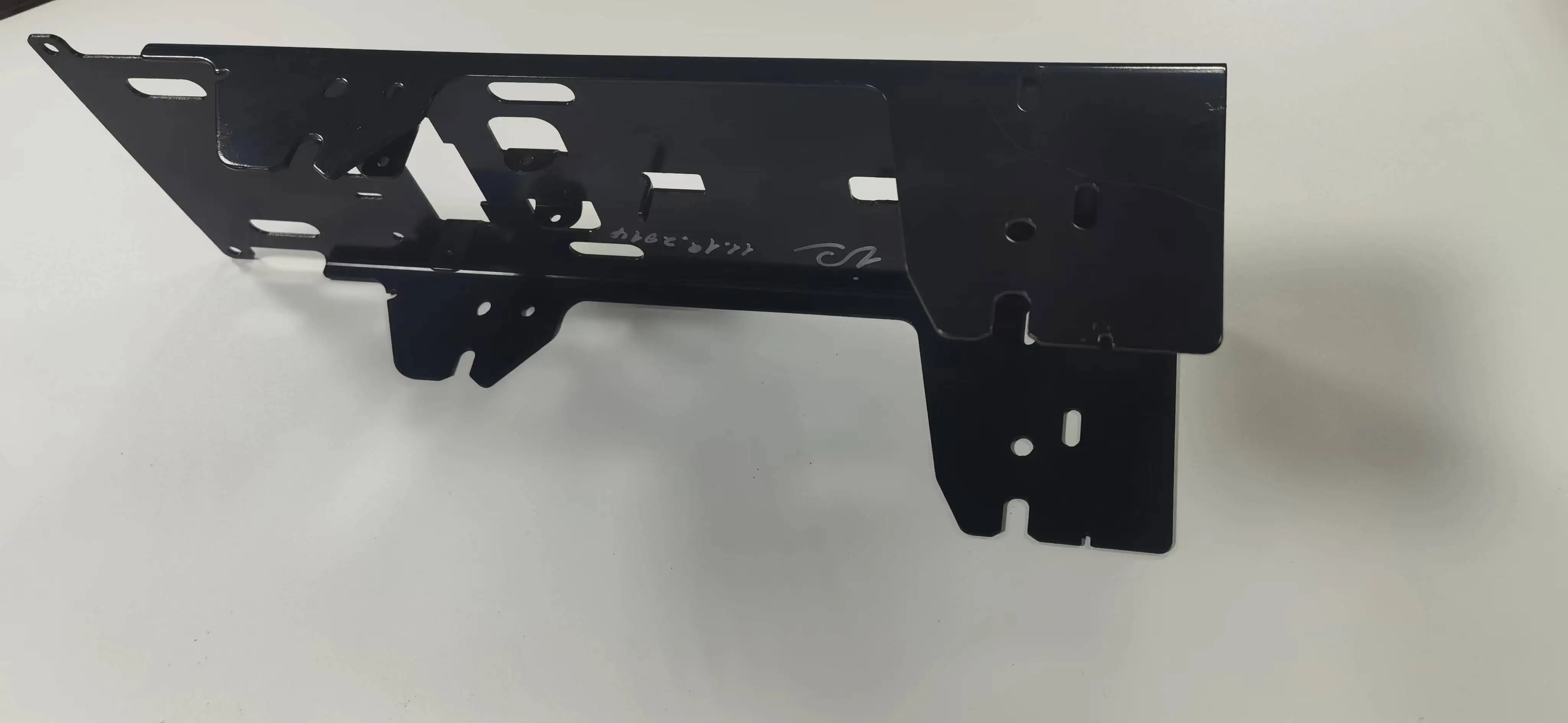 Precision OEM custom sheet metal bending aluminum parts Stainless steel parts Iron parts Sheet metal stamping processing