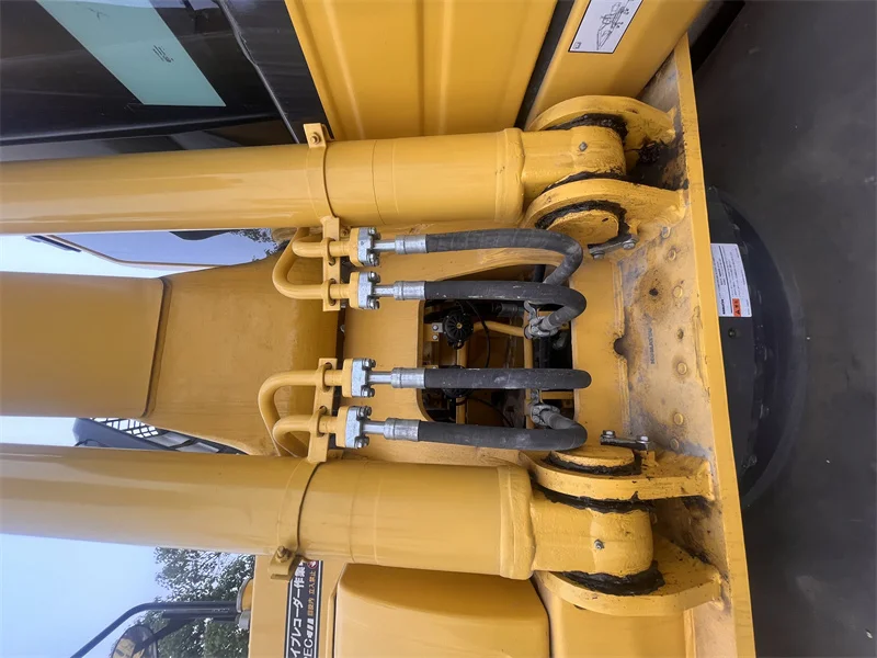 Cheap price wholesale Used KomatsX PC220 Crawler Excavator digger tractor PC350 PC400 hot sale