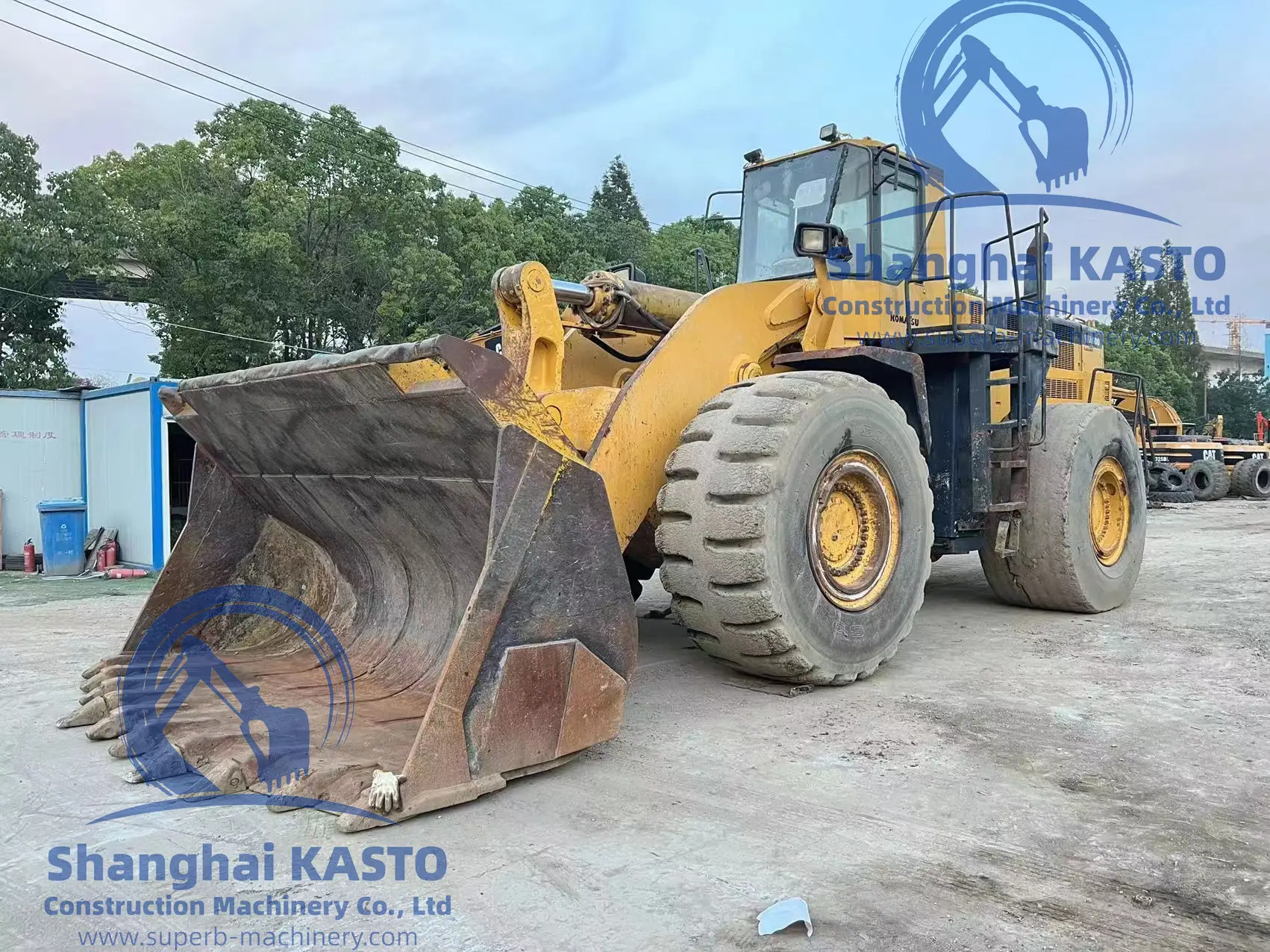 12ton heavy earth-moving payloader Komatsu WA600-3 on stock, Japan made original WA600-3 WA600-6 front end loader in Shanghai