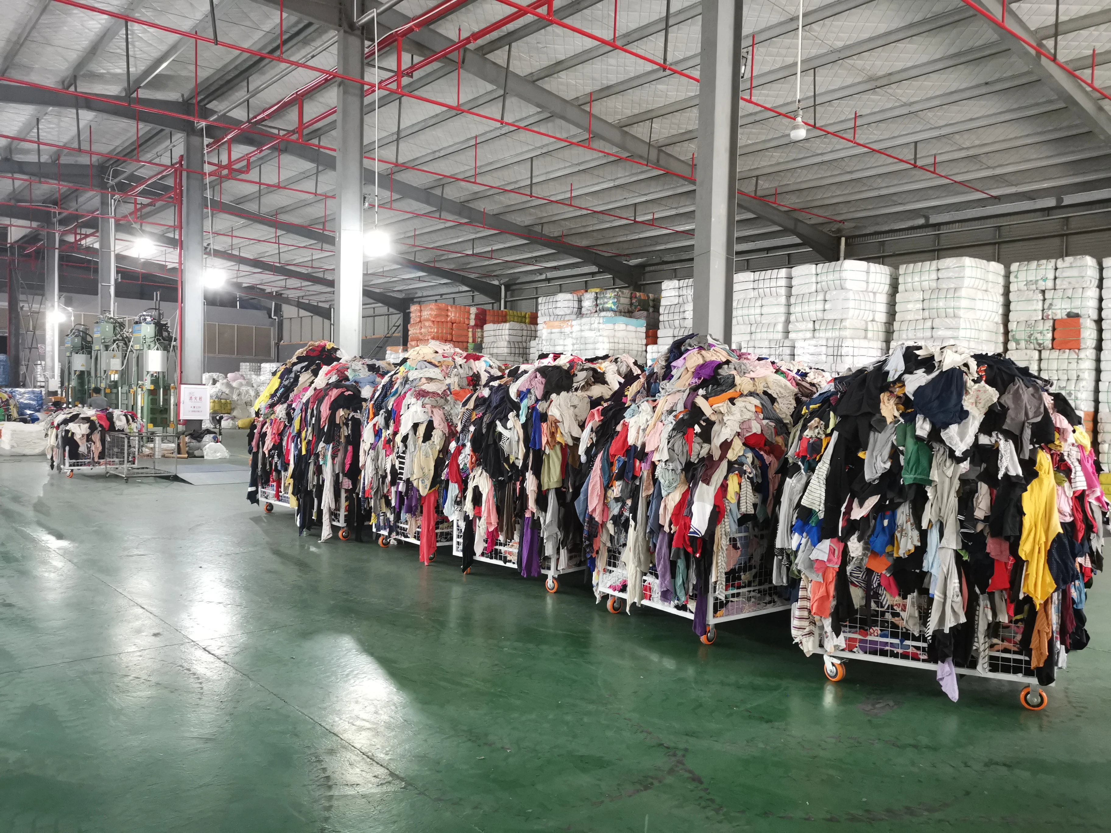 Industrial Used Clothes Cotton Waste Strong Absorbency Dark Color T Shirt Rags 100% Cotton Rags