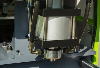 China factory 5L Water bottle blowing machine Semi-Automatic 10L Cooking Oil Bottle Pet Blowing Machine