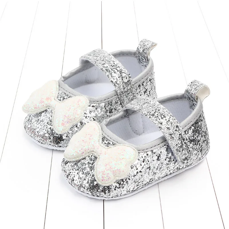 2021 Wholesale Designer Ballet Bling Pre Walker Kids Soft Princess Girls Walking Baby Shoes with Light