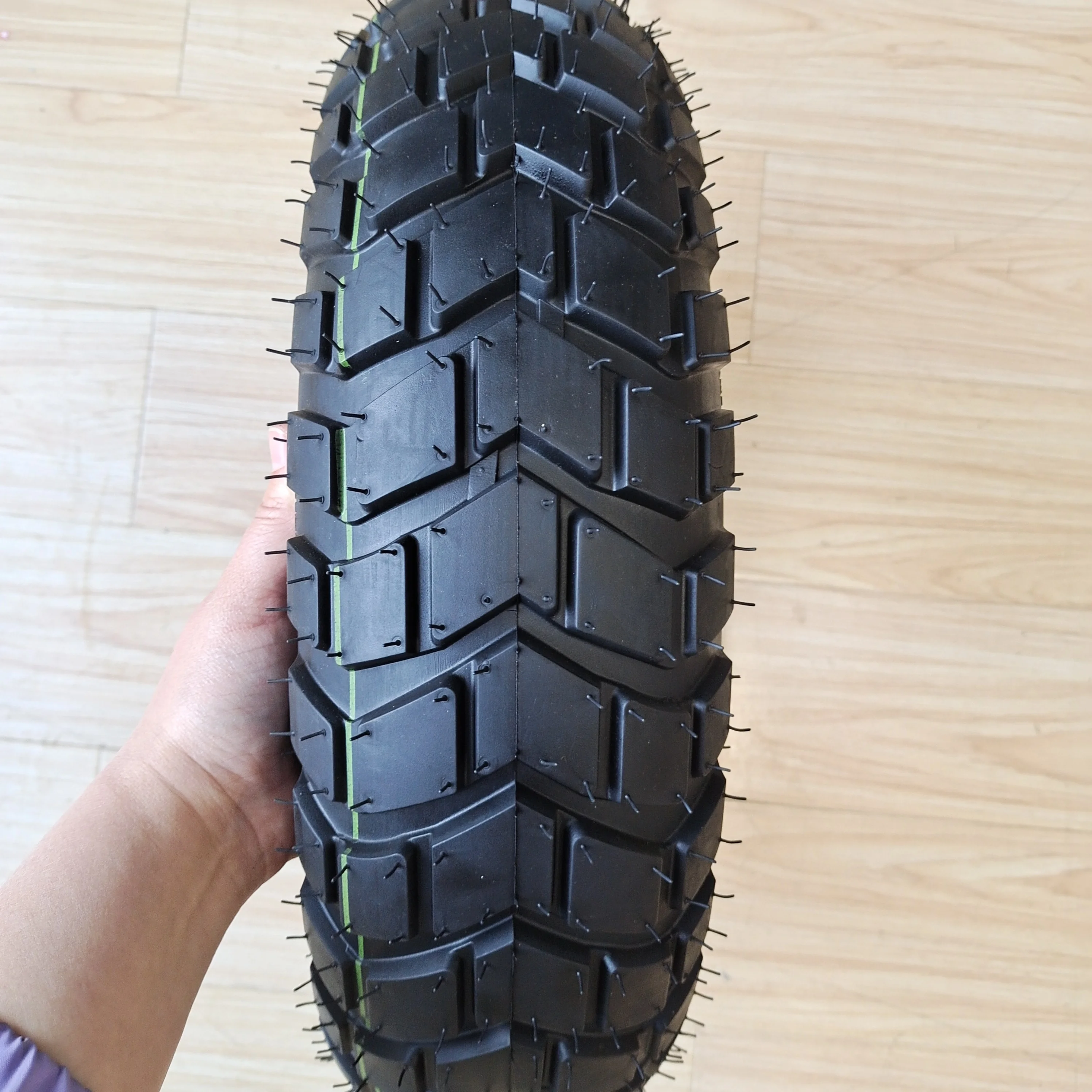 130/90-10 13090-10 1309010 tl motorcycle tyre camera