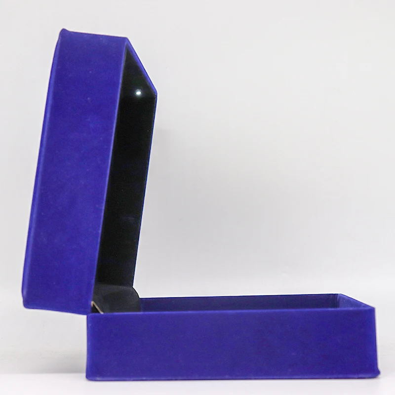 Jewelry Box Velvet Jewelry Storage Box Rigid Boxes Coated Paper for Ring Earring Necklace Gift Packaging Disposable