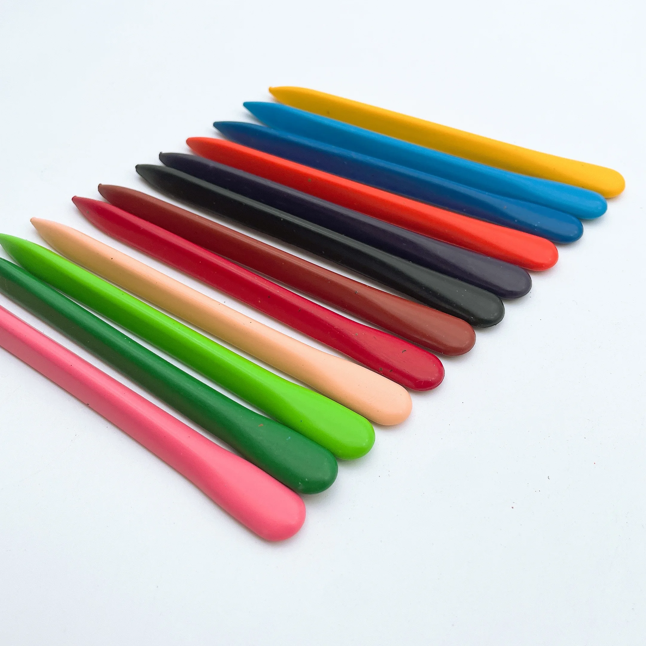 12Colors Non-Toxic Washable Safe peanut Crayons
