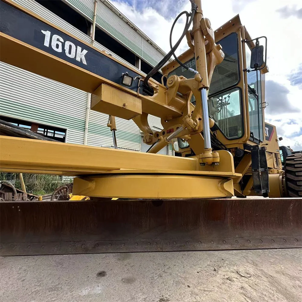 Лидер продаж подержанные автогрейдеры CAT120K CAT140G CAT160K для продажи в Шанхае