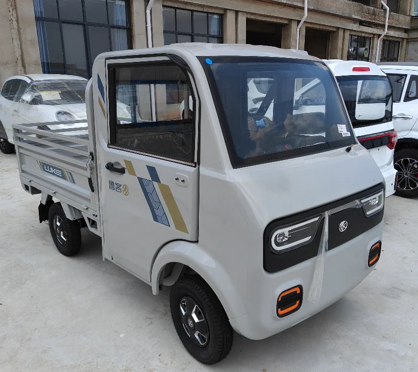 Chinese-Made Sitrak Tractor Diesel 6x4 8x4 Dump Truck 10 Wheels Euro 5 Sold Cheap