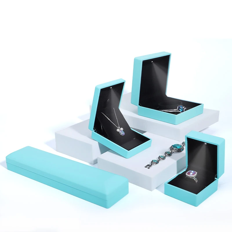 Hanhong factory wholesale custom logo jewelry velvet stud earrings necklace bracelet packaging box led ring jewelry box
