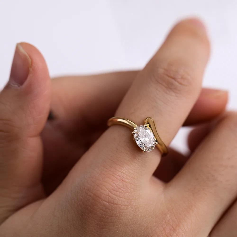 Diamond Solitaire Engagement Ring 1.1ct  classical four claw vintage style Oval 18K White Gold ring