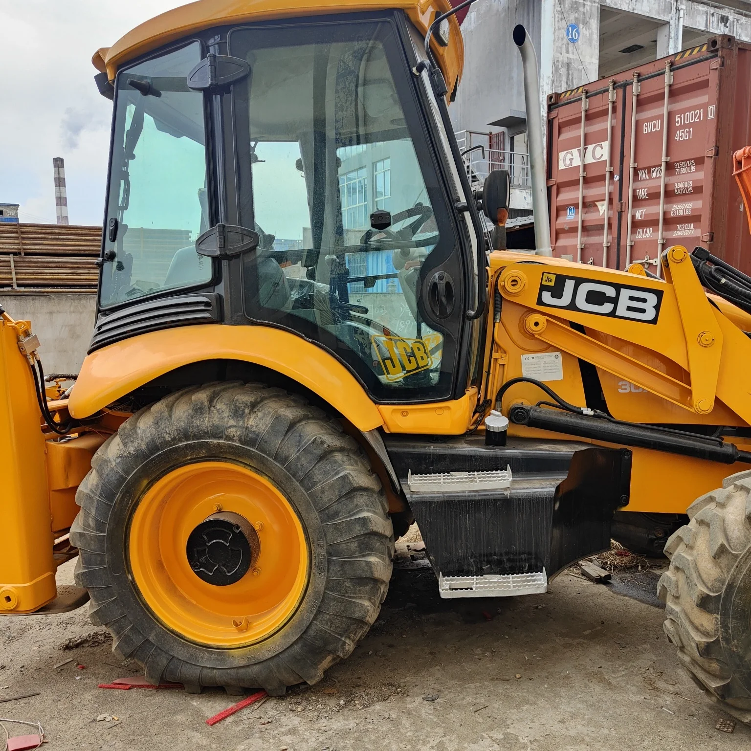 Used JCB 3CX backhoe loader. backhoe loader for sale.