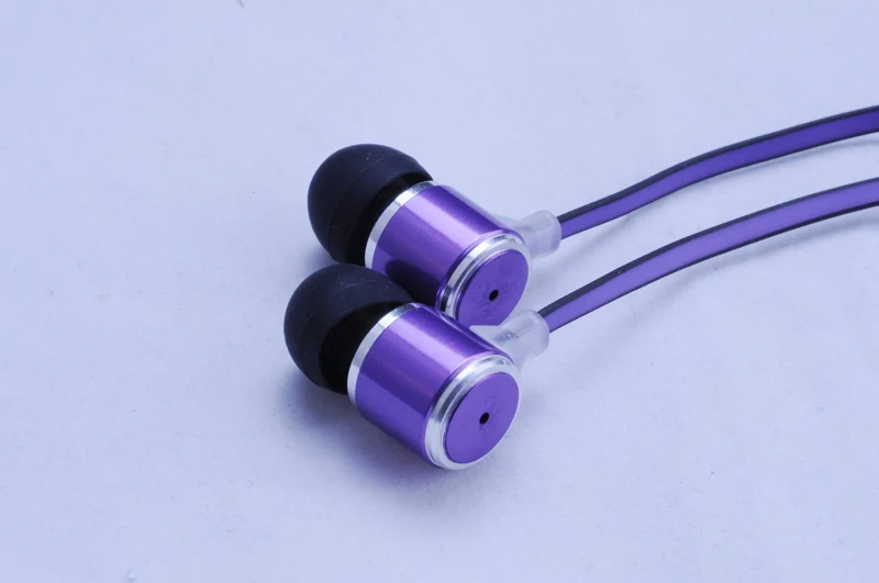 
Newest 2015 hot products stock clearance purple earphone for sale 