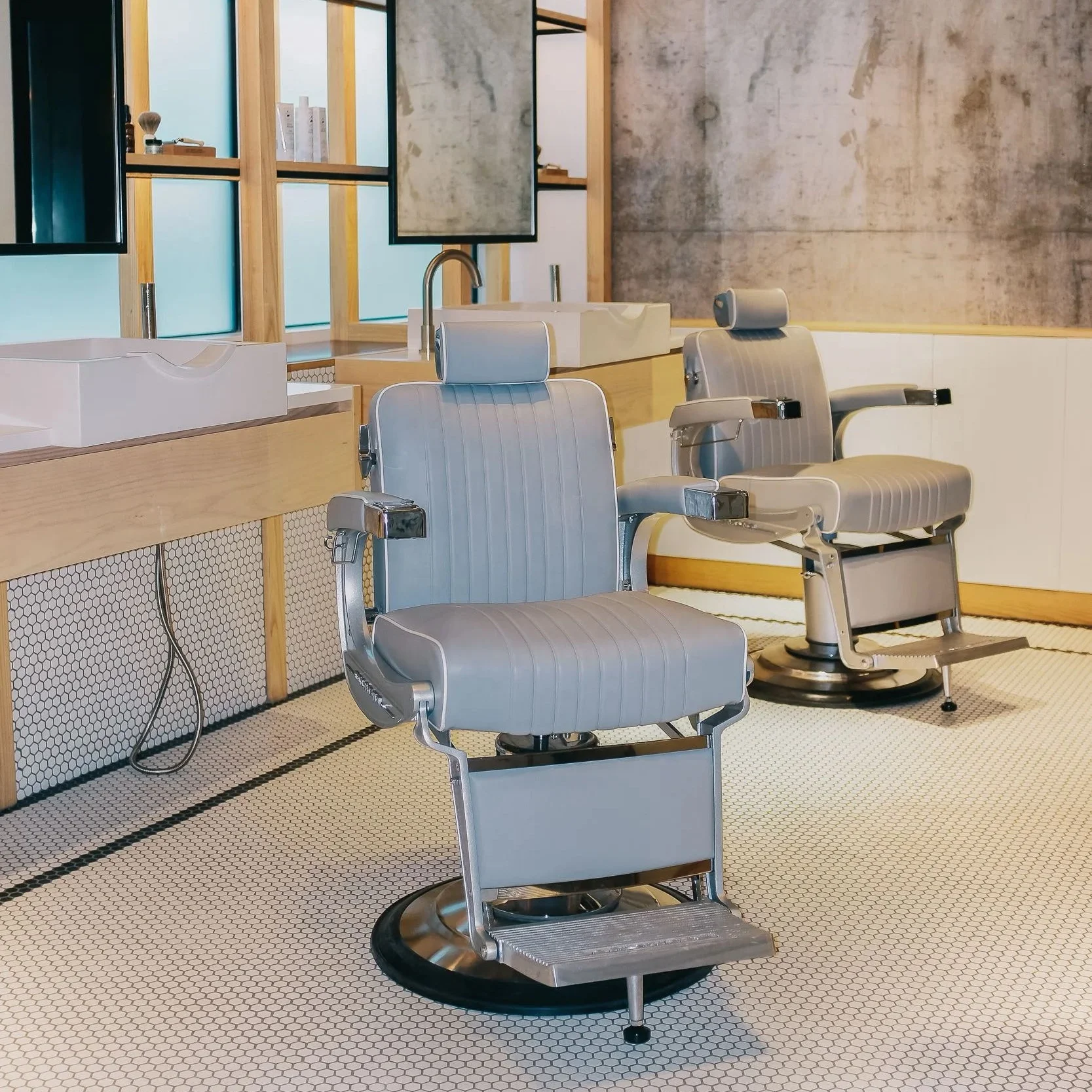 Wholesale Grey Barber Chair Salon Chair Commercial Furniture Barber Chair Hairdressing Beauty Salon Equipment