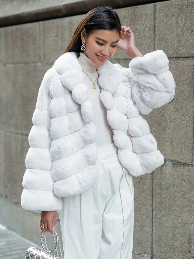 Wholesale Price American Style Medium Length White Fluffy Fox Fur Shawl Collar Women Real Fox Fur Coat