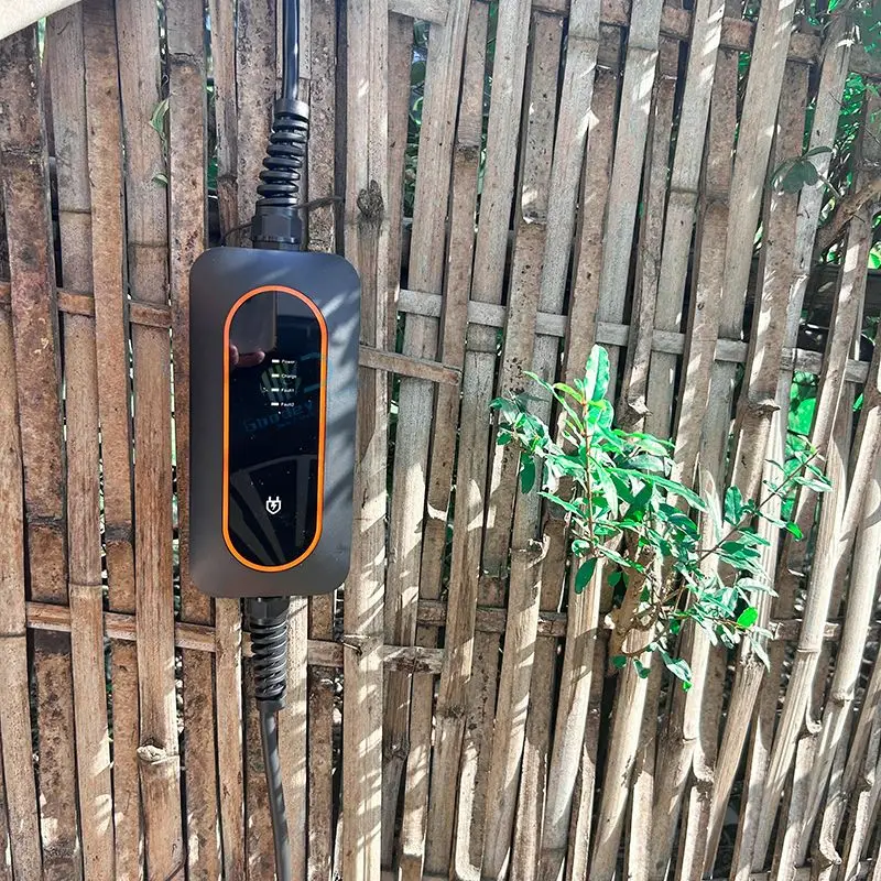 Mode 2  Electric Car Charger Portable EVSE Type 2 Current Ajustable 250VAC Type 2 32A 7.4KW Or GB/T Type 1 Plug