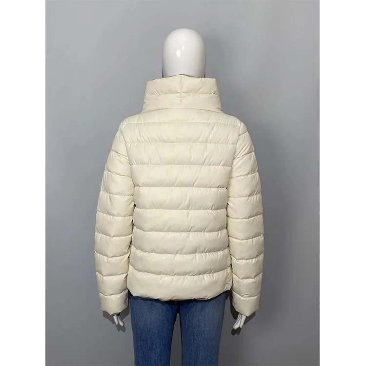 New 2024 winter Korean-style down cotton jacket for petite women, short bread-style coat, college style cotton jacket.
